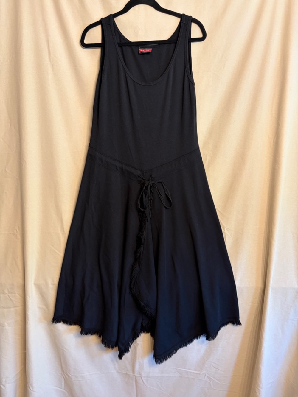 Barbara Lesser Black Sleeveless Drawstring Lagenlook Midi Handkerchief Dress